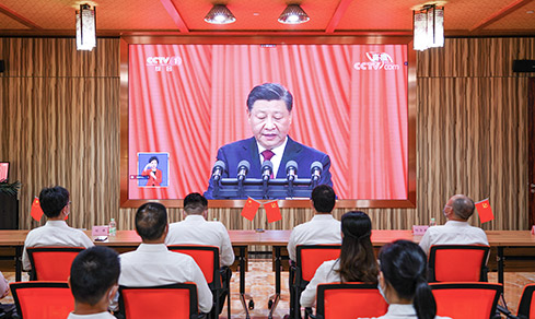 “勠力同心，，，，，， 勇毅前行”  <br>全体党员集中收看二十大开幕盛况